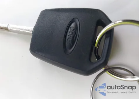 2015 Ford F-150 Xl z USA, uszkodzony, nr VIN 1FTMF1CP8FFB70918